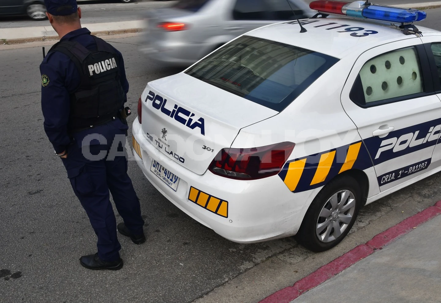 Joven resultó muerto esta madrugada tras caer un auto al arroyo Dacá en Mercedes