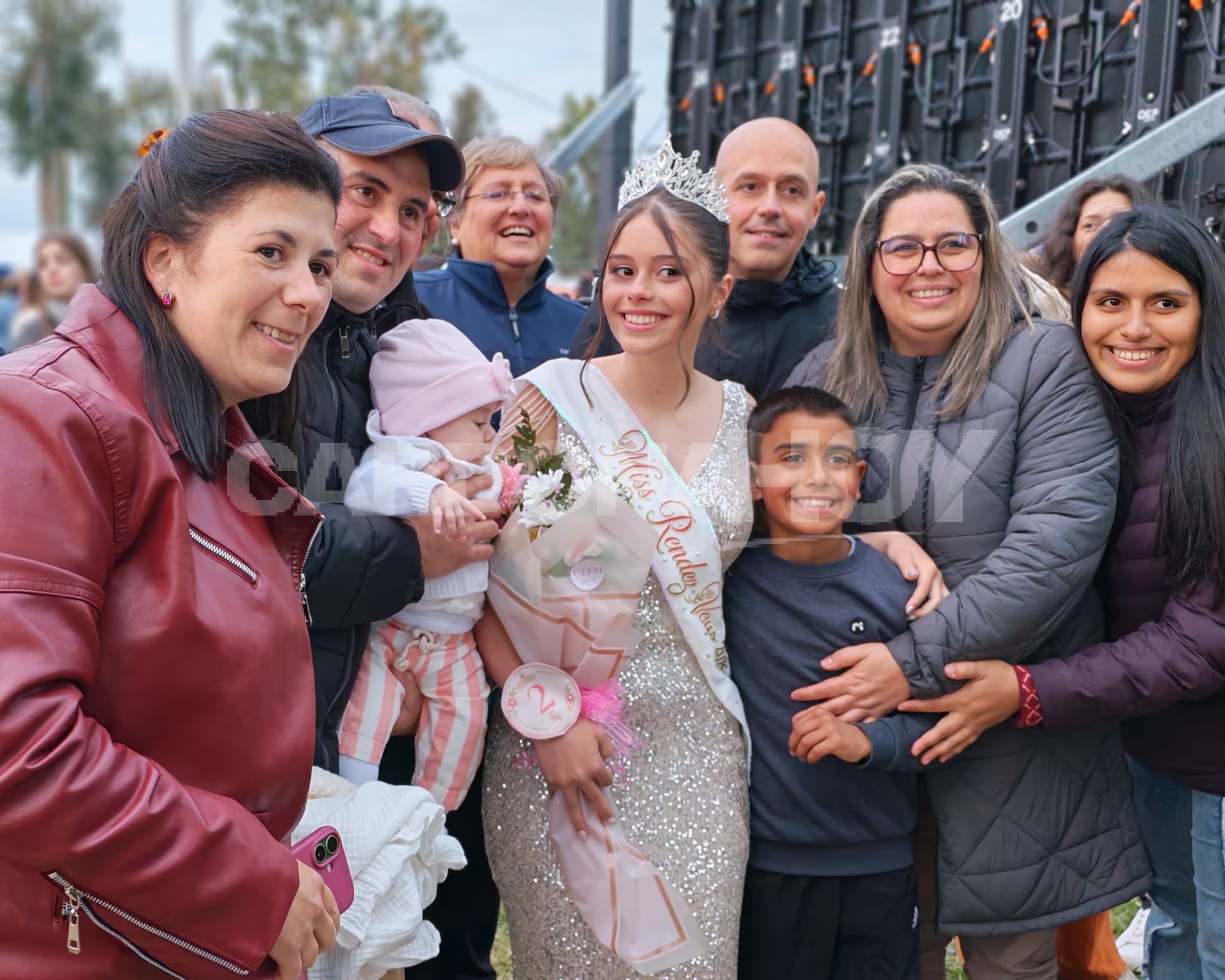 Josefina Lucero fue coronada Miss Rendez Vous 2026 en la 55.ª edición de la fiesta estudiantil — imagen 3
